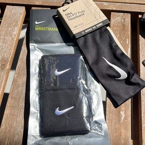 Nike Headband & Wristbands